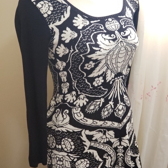 Dress - Picture 5 of 6